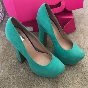 Dolce Vita mint suede platform heels